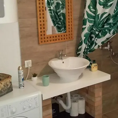 Mir - With Garden View Διαμέρισμα *