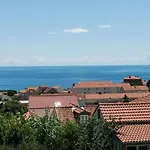Lejlighed Mir - With Garden View