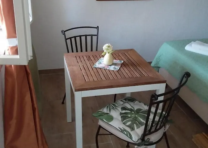 Mir - With Garden View